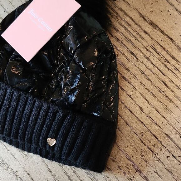 Puffer beanie quilted pom pom Juicy Couture NWT One Size - Picture 2 of 6